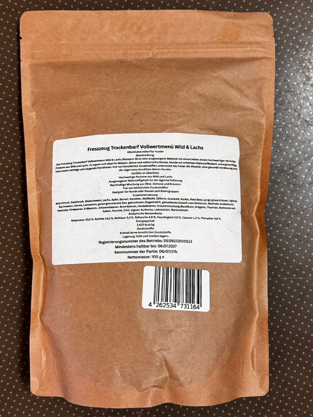 FressZeug Trockenbarf wild-lachs 700 g hinten